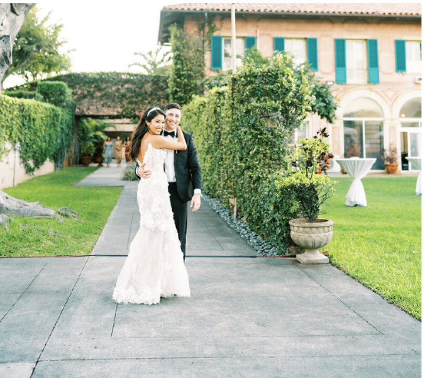 How can you capture authentic moments during your wedding day?
