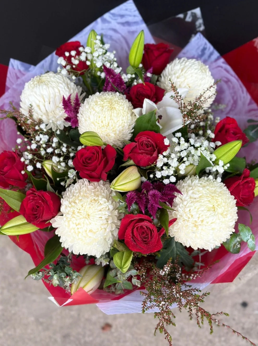 Surprise Mum with Stunning Mother’s Day Flowers from Living Flowers Pascoe Vale