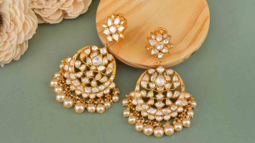 Minimalist to Bold: Korean Earrings for Every Personality