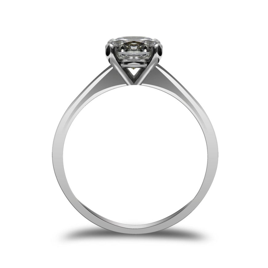 Custom Diamond Engagement Rings vs. Ready-Made What You Need to Know