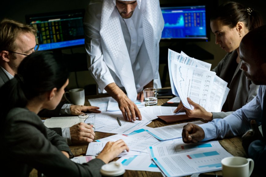 The Role of Analyzing Financial Reports in Risk Management and Planning