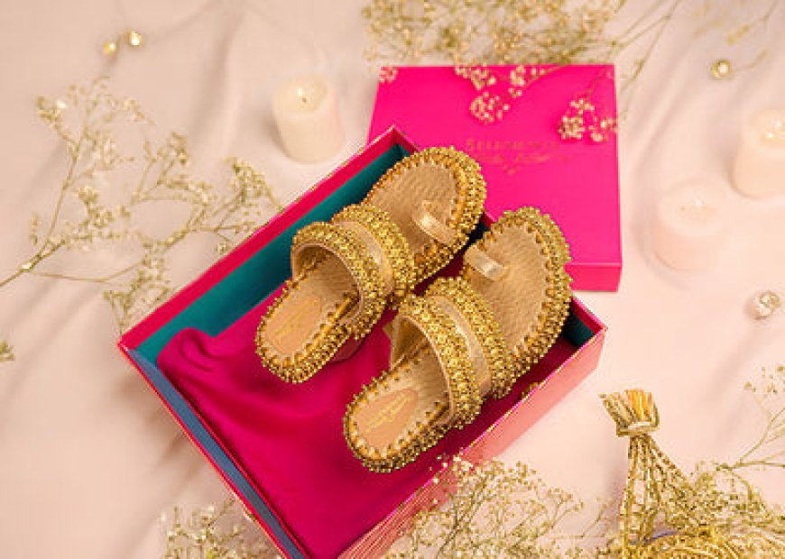 Style Punjabi Jutti with Every Outfit