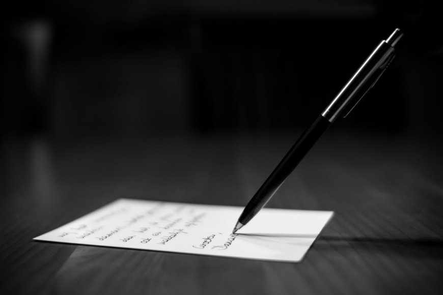 The Rise of Ghostwriting Professionals in the Age of Podcasts and Audiobooks