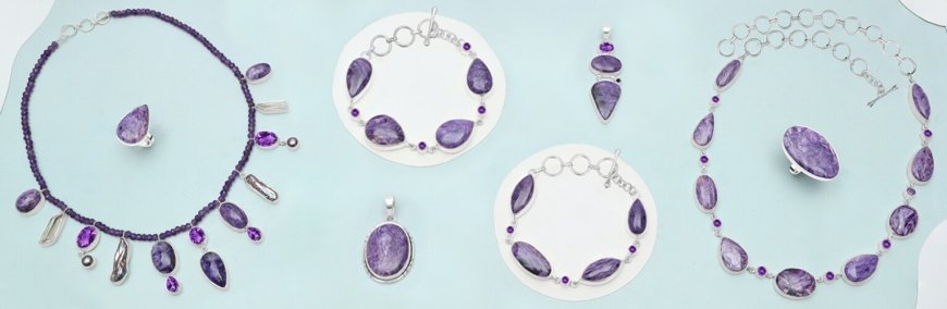 Charoite Jewelry Explained: Meaning, Style, And Why It’s So Unique