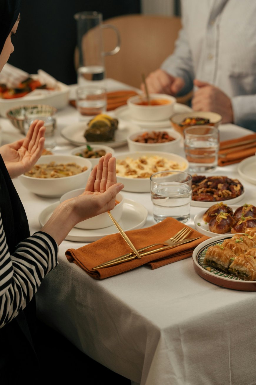 Fasting and Taqwa: Insights from Hadith for Today’s Muslims