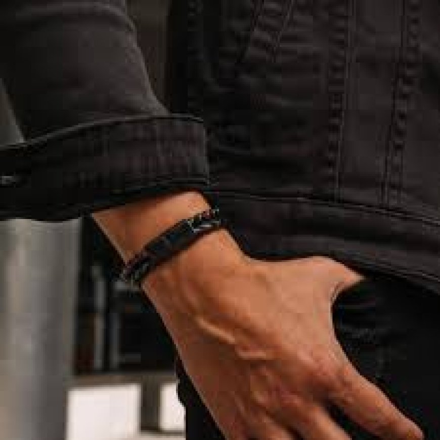 The Enduring Appeal of Leather Bracelets for Men